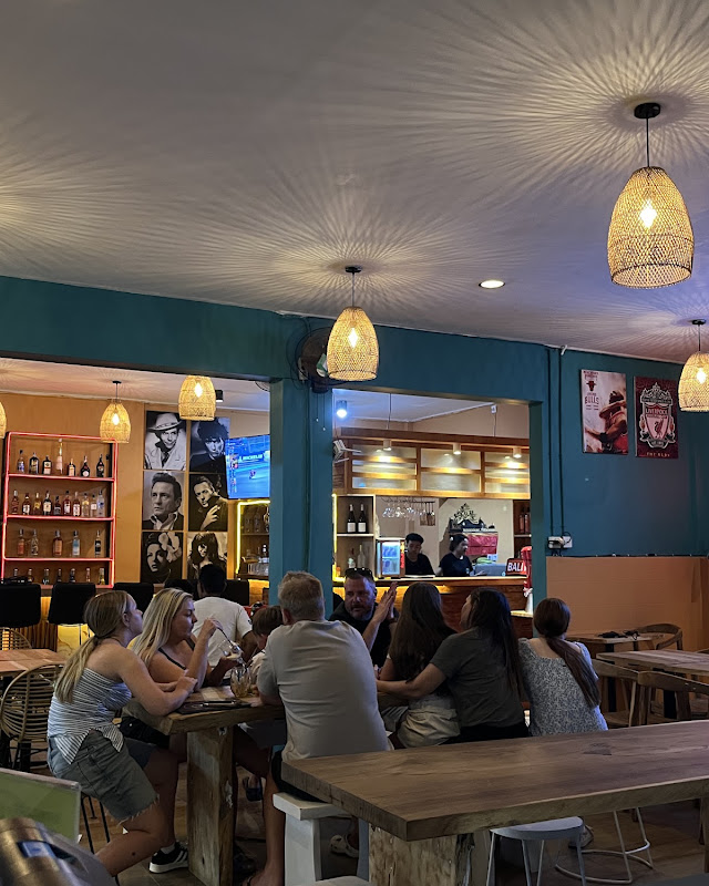 Guests enjoying the UNI Sport Bar Café